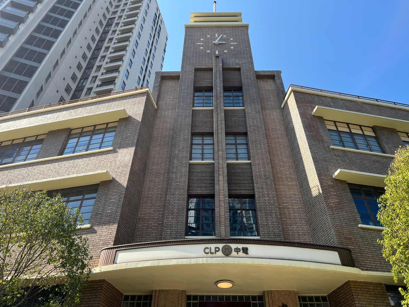 321b296e-ad4f-42a4-a3b8-23ddffc55425